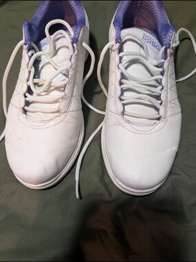 Golf Shoes By Skechers. Women’s White Lace-Up Comfort Golf Sneakers